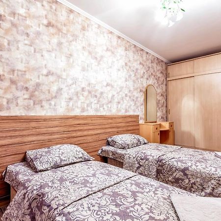 411 Lighthouse Apartments Arbat - Traveler'S Choice الماتي المظهر الخارجي الصورة