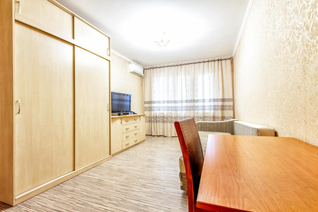 411 Lighthouse Apartments Arbat - Traveler'S Choice الماتي المظهر الخارجي الصورة